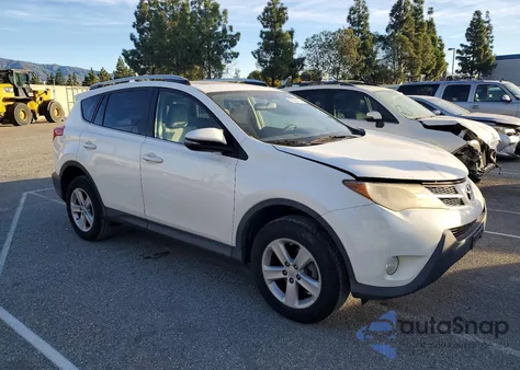 2014 Toyota Rav4 Xle из США, поврежденный, VIN JTMWFREV0ED028933